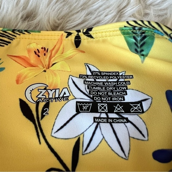 ZYIA Active Light N Tight Floral Hi Rise Leggings Limited Edition - Picture 5 of 9